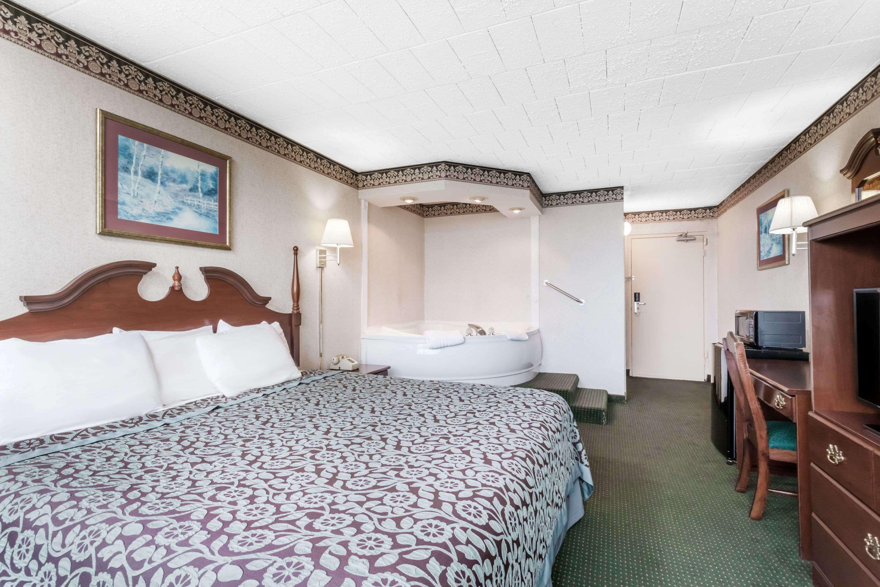 Days Inn By Wyndham Таннерсвілл Екстер'єр фото