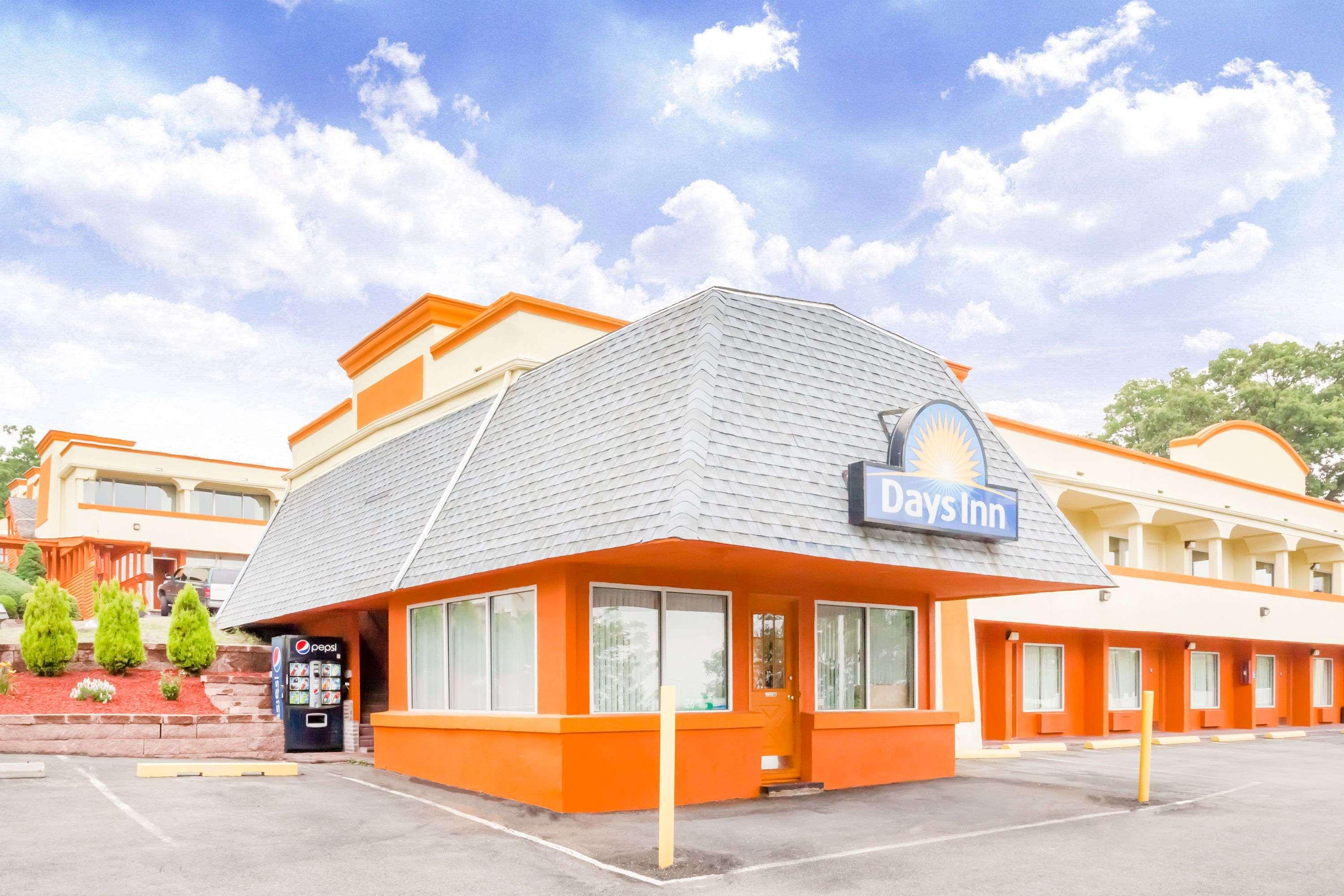 Days Inn By Wyndham Таннерсвілл Екстер'єр фото